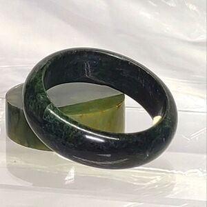 jadeite Bangle